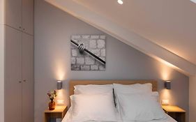 Old Town Apartments U Nikse
